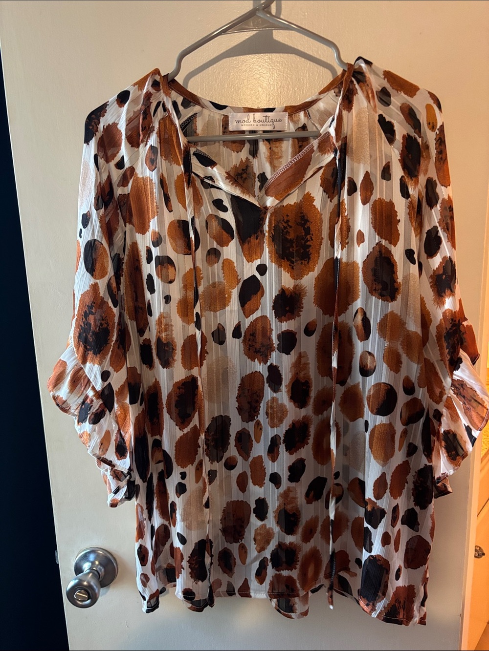 Maddison & Co. Brown and White Print Peasant Blouse